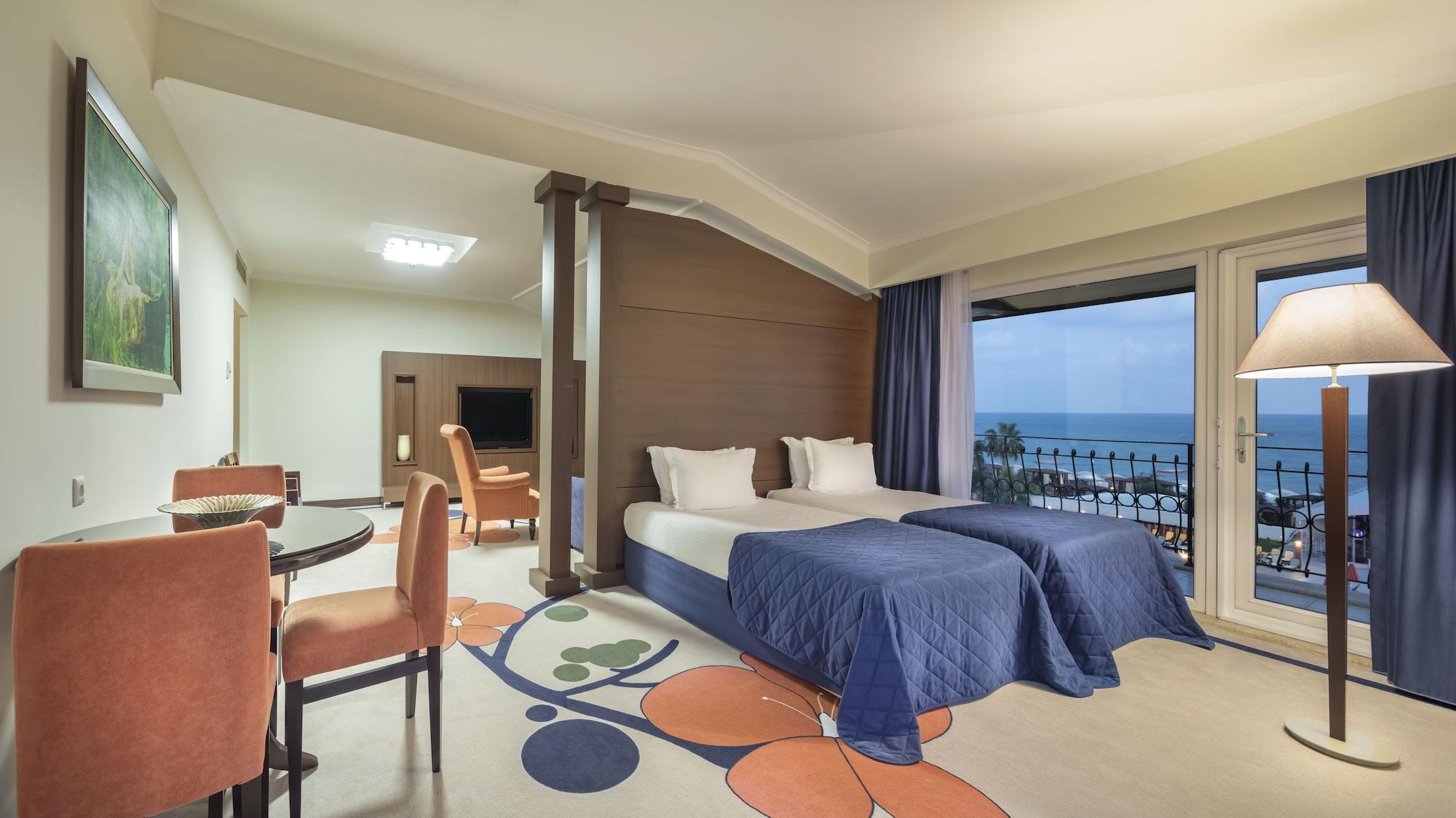 Complex Pine Belek